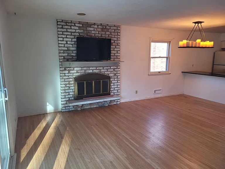 6016 Tamarac Ave — Photo 11