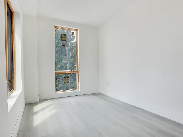 431 Warwick St #2F — Photo 12