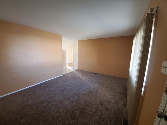 2nd image of 2850 226th Pl