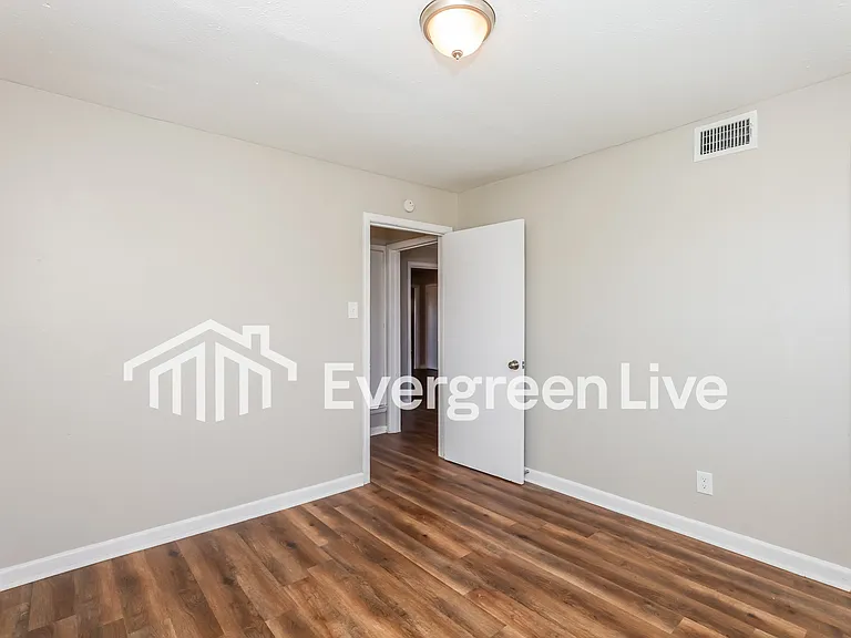 12125 Schroeder Rd — Photo 13