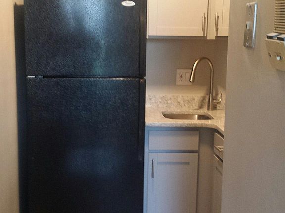 Kitchen renovation completed in late 2018.