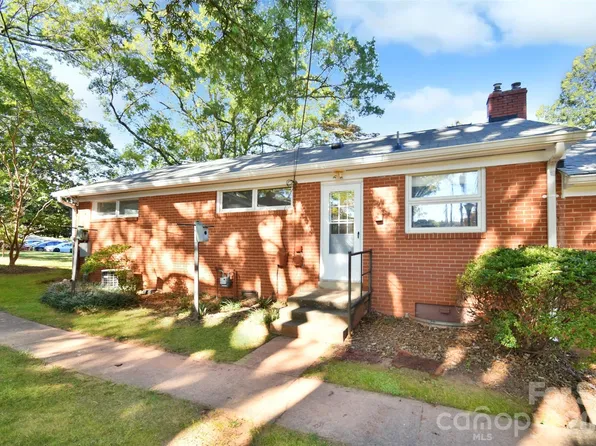 4547 Woodlark Ln, Charlotte, NC 28211