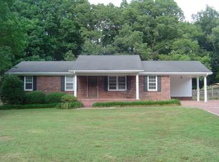 9 Henderson Dr, Fayetteville, TN 37334