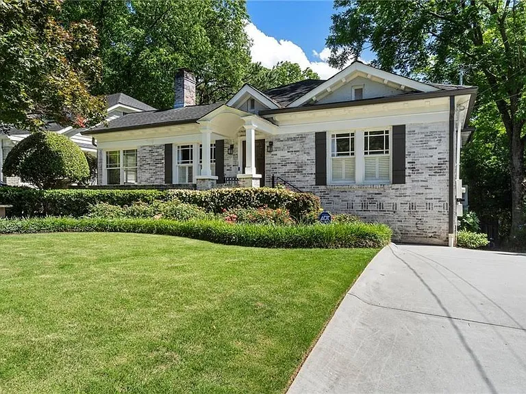 663 Yorkshire Rd NE — Photo 80
