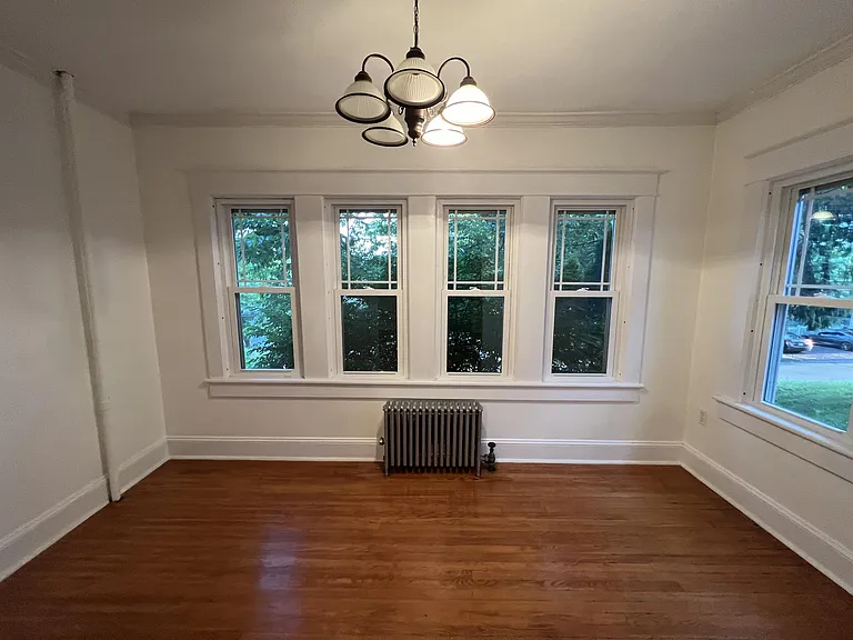 519 School St — Photo 3