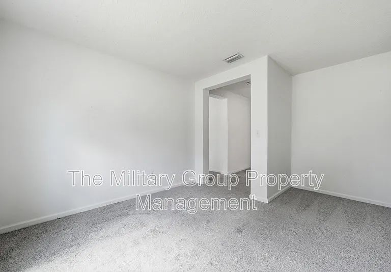 391 Hepburn Rd — Photo 39