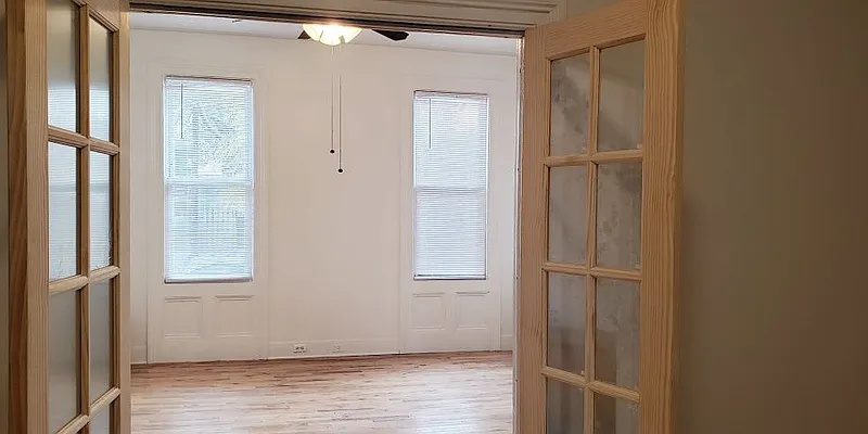 Rented by MCR Realty | media 19