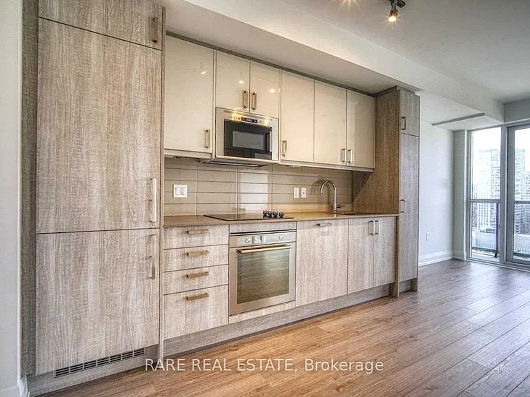 77 Mutual St #2707 — Photo 2