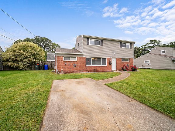 3rd image of 1930 Meadow Lake Ct