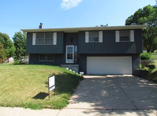 3630 Keystone Dr, Dubuque, IA 52002