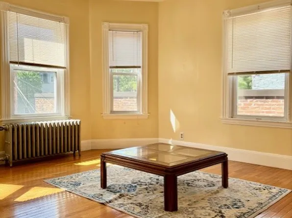 46R Aspinwall Ave, Brookline, MA
