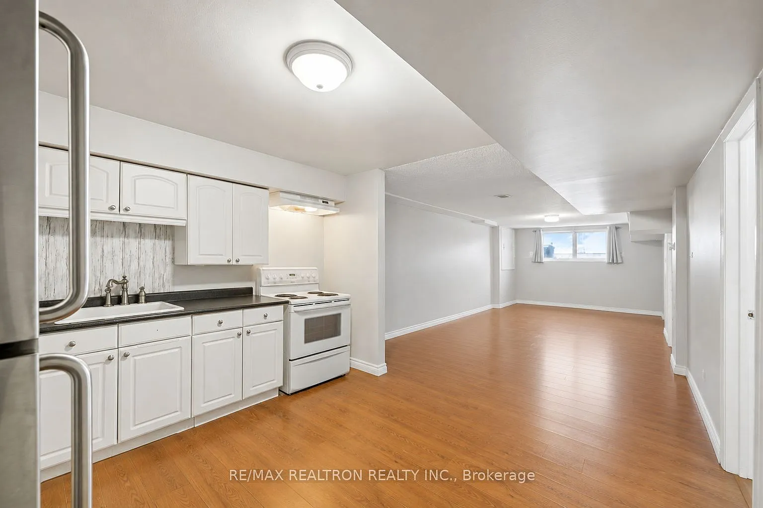 3 bed, $1,950 — Photo 3
