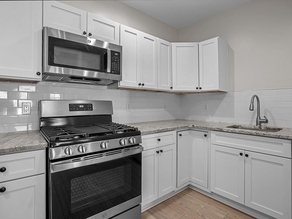 1st image of 1529 N 28th St #1