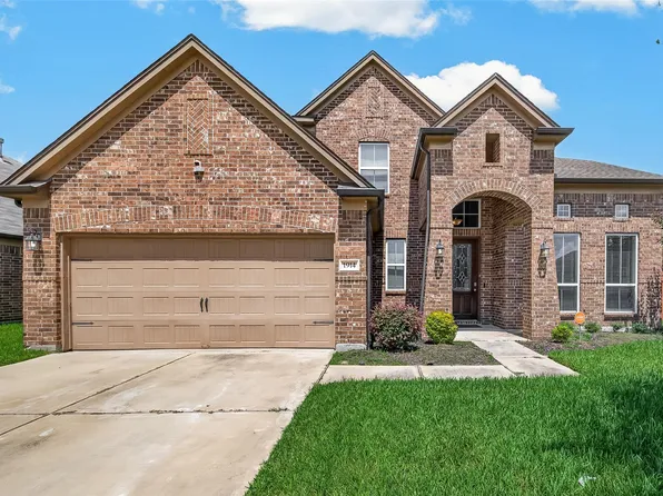 1914 Walnut Green Cir, Rosenberg, TX 77471