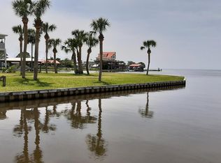 178 4th Ave W, Horseshoe Beach, FL 32648