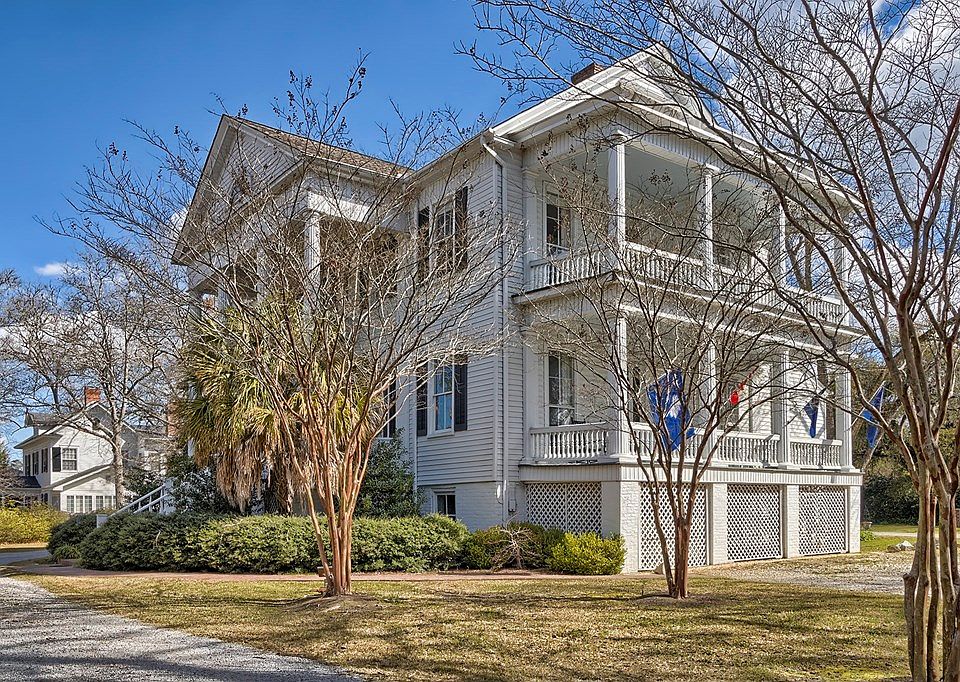 1502 Broad St, Camden, SC 29020 Zillow
