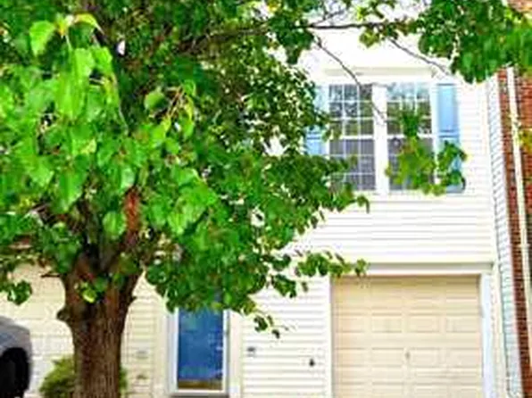 1254 Corbett Pl, Woodbridge, VA 22191