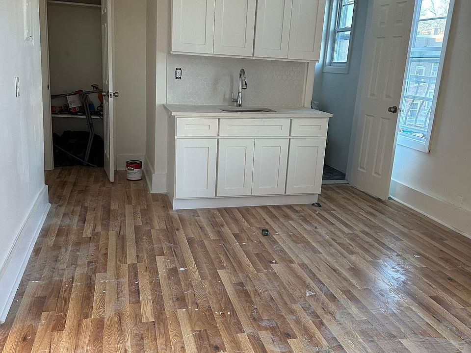 1st image of 124 President St APT 5