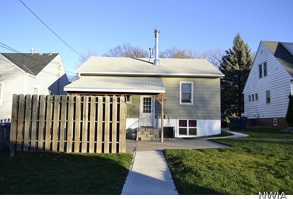 3rd image of 3239 Grandview Blvd