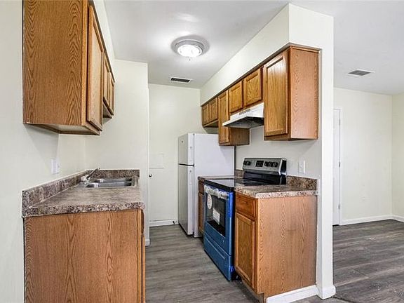 5th image of 6741 Tara Ln APT 51