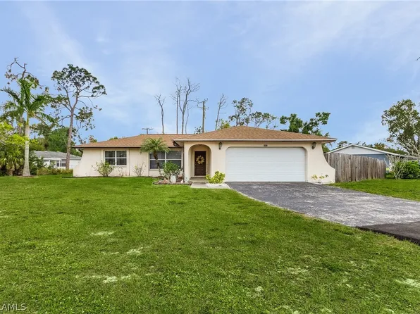 2402 Crystal Dr, Fort Myers, FL 33907