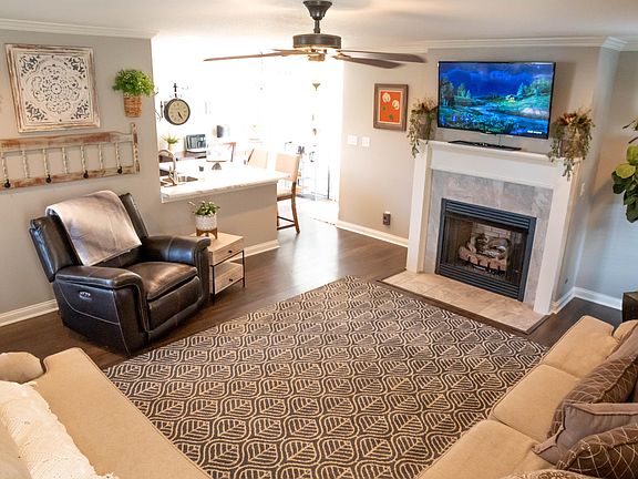 5th image of 7507 Peony Dr