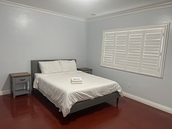3rd image of 6601 Homer St