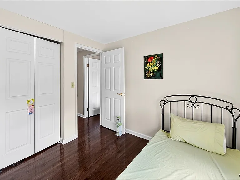 8237 Mantova Dr — Photo 30