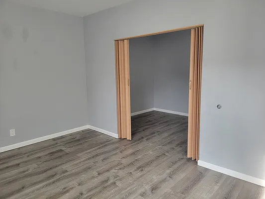 Rented by MCR Realty | media 7