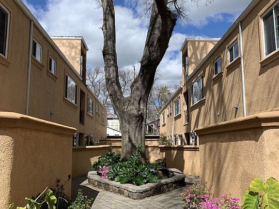 3rd image of 1821 G St APT H
