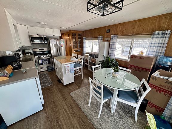 3rd image of 63 Lemon Rd