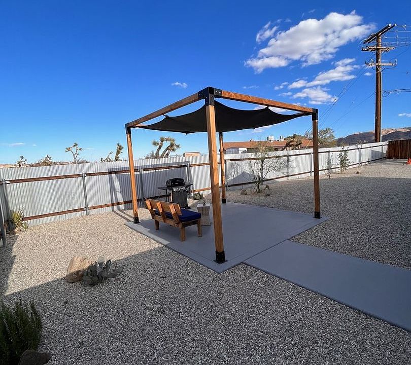 1st image of 58455 Palisade Dr APT A