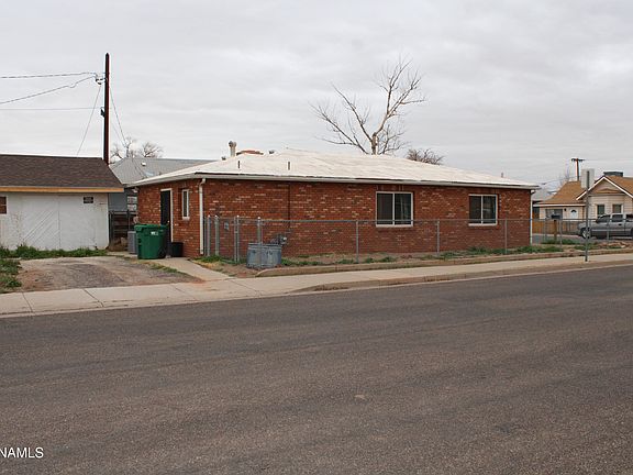 2nd image of 401 N Kinsley Ave