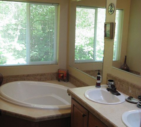 5th image of 11105 Country Club Pl