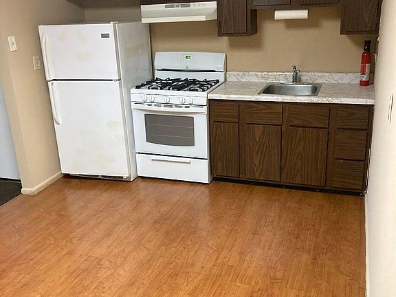 5th image of 1146 Jackson St Floor 1
