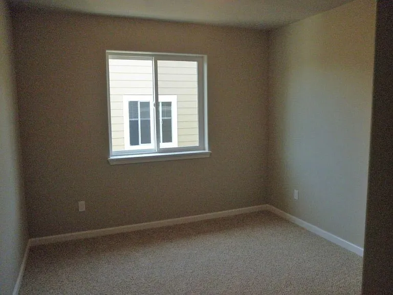 2302 Kildane Way SE — Photo 6