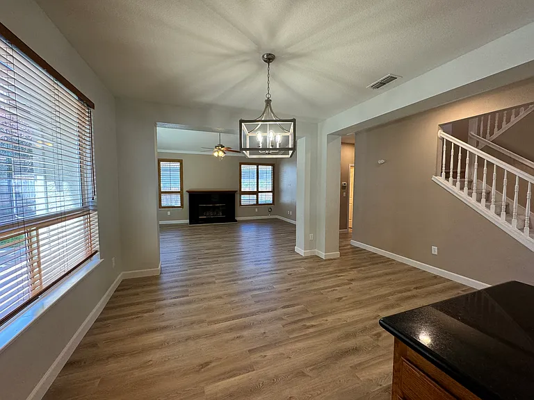 422 Madrone Pl — Photo 10
