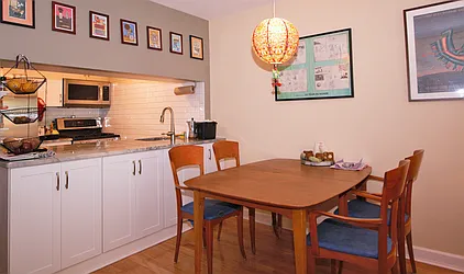 Rented by R New York