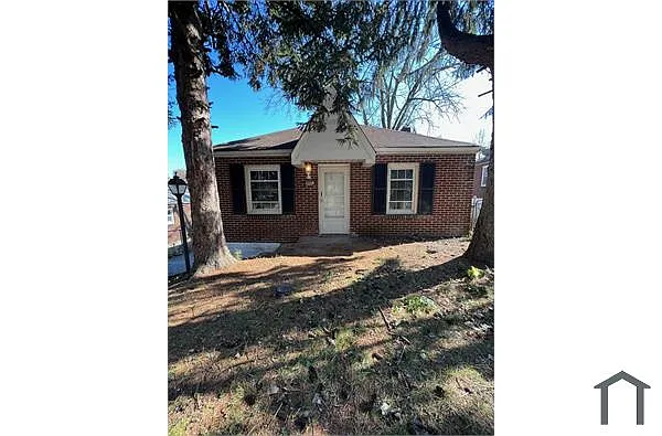 5224 Fletcher St photo 1