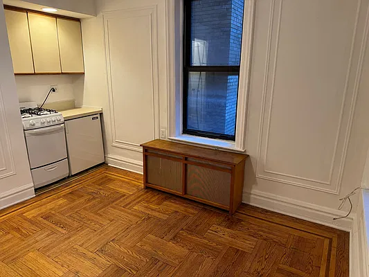 Rented by Joe Gotham LTD | media 5