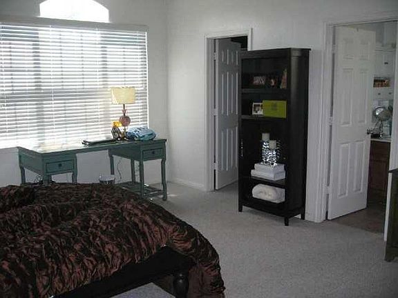 4th image of 608 Maiden Ln
