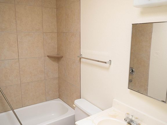 4th image of 6725 N 17th Ave APT 1