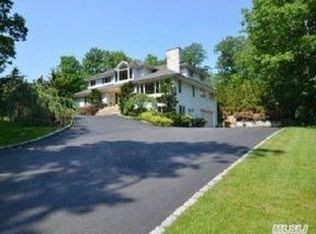105 Deer Park Rd, Dix Hills, NY 11746