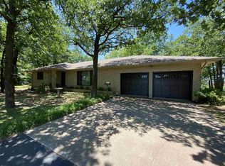 222 N Oak Grove Rd, Cushing, OK 74023