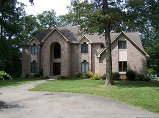 5265 N Lakewood Rd, Olney, IL 62450