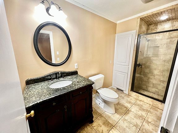 4th image of 107 Woodland Cir
