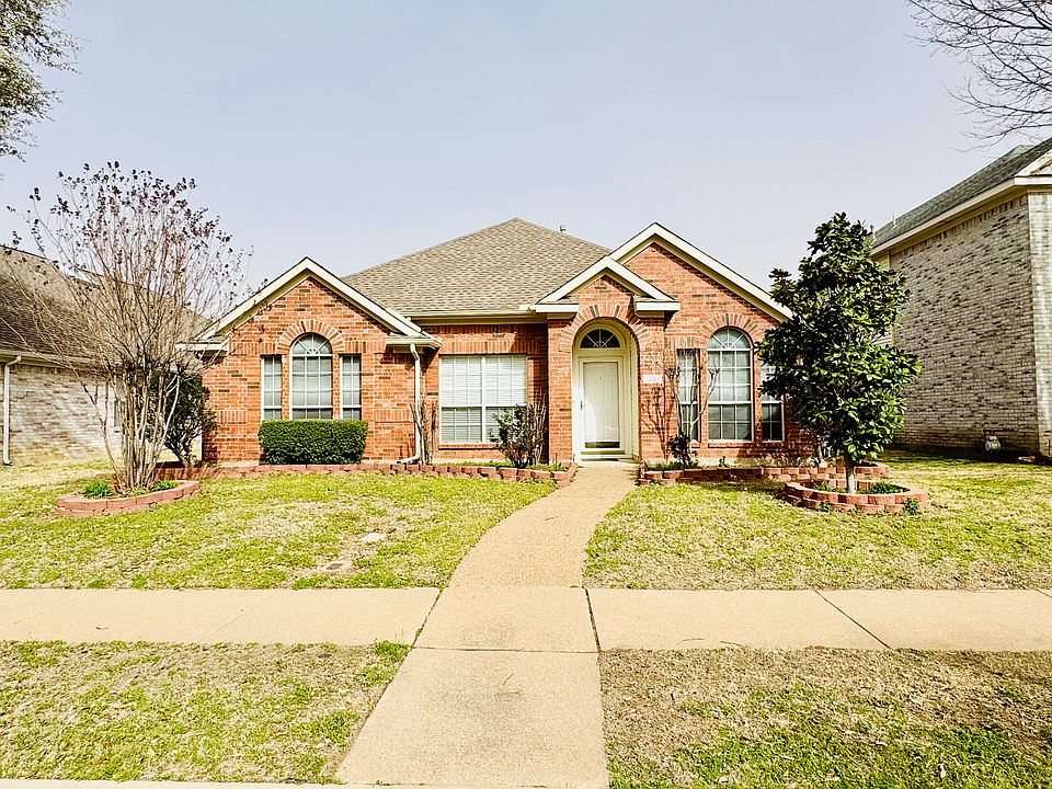 1st image of 1221 Taylor Ln
