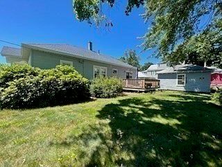 3rd image of 261 Boutelle St