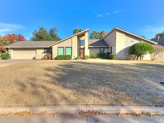 2nd image of 12316 Deerwood Cir