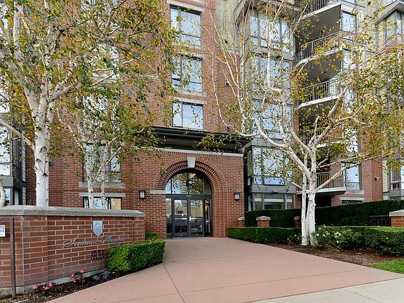 2nd image of 1551 Foster St #307